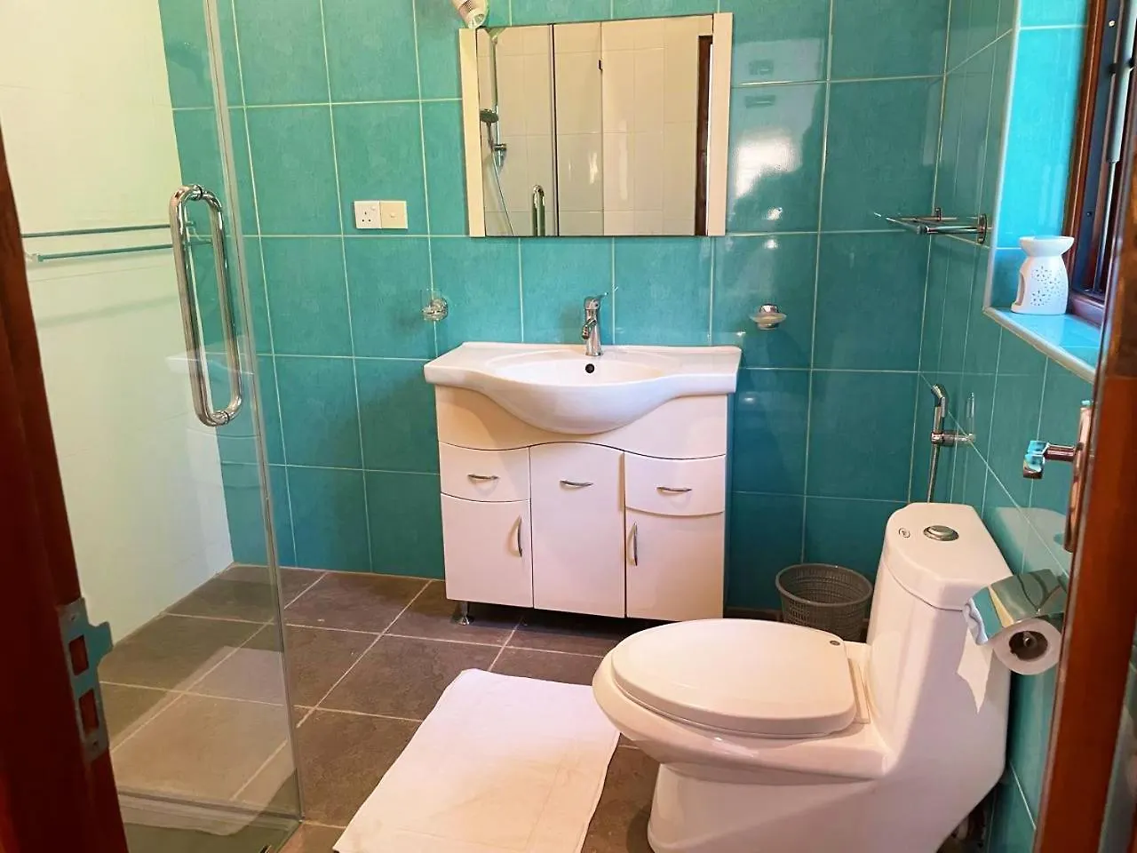 Cenreeza Airport Villa Negombo