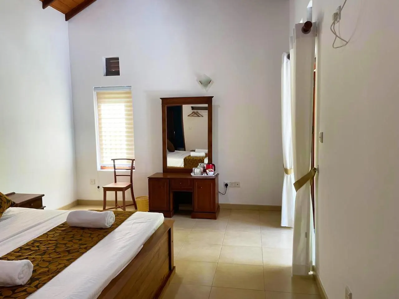 Cenreeza Airport Villa Negombo 0*,