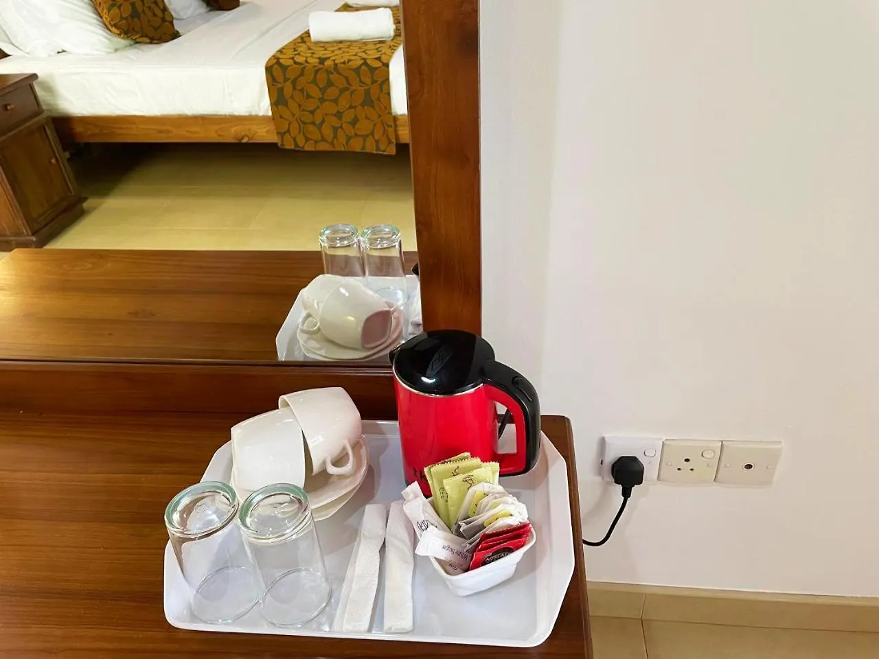 Cenreeza Airport Villa Negombo Bed & Breakfast