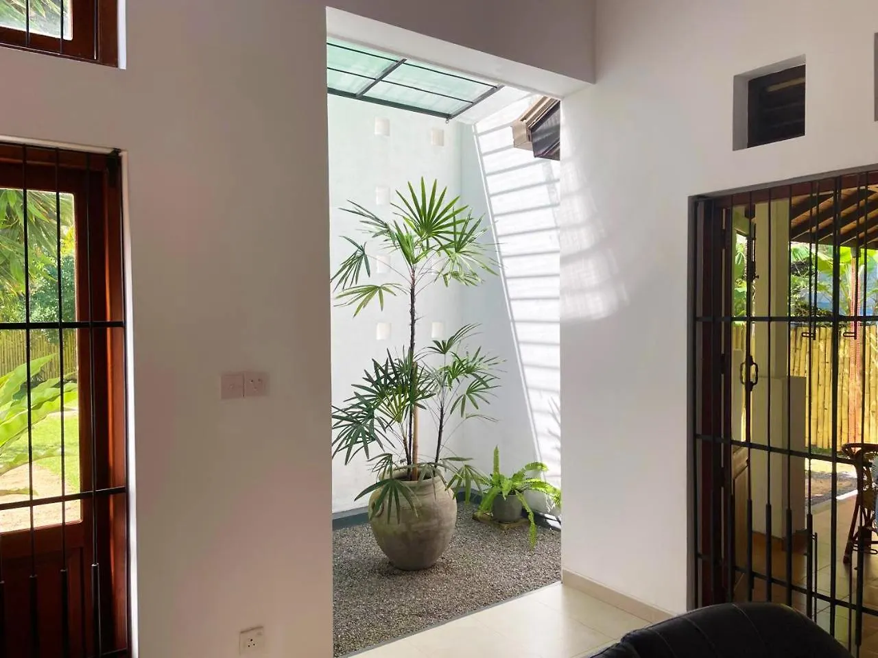 Cenreeza Airport Villa Negombo