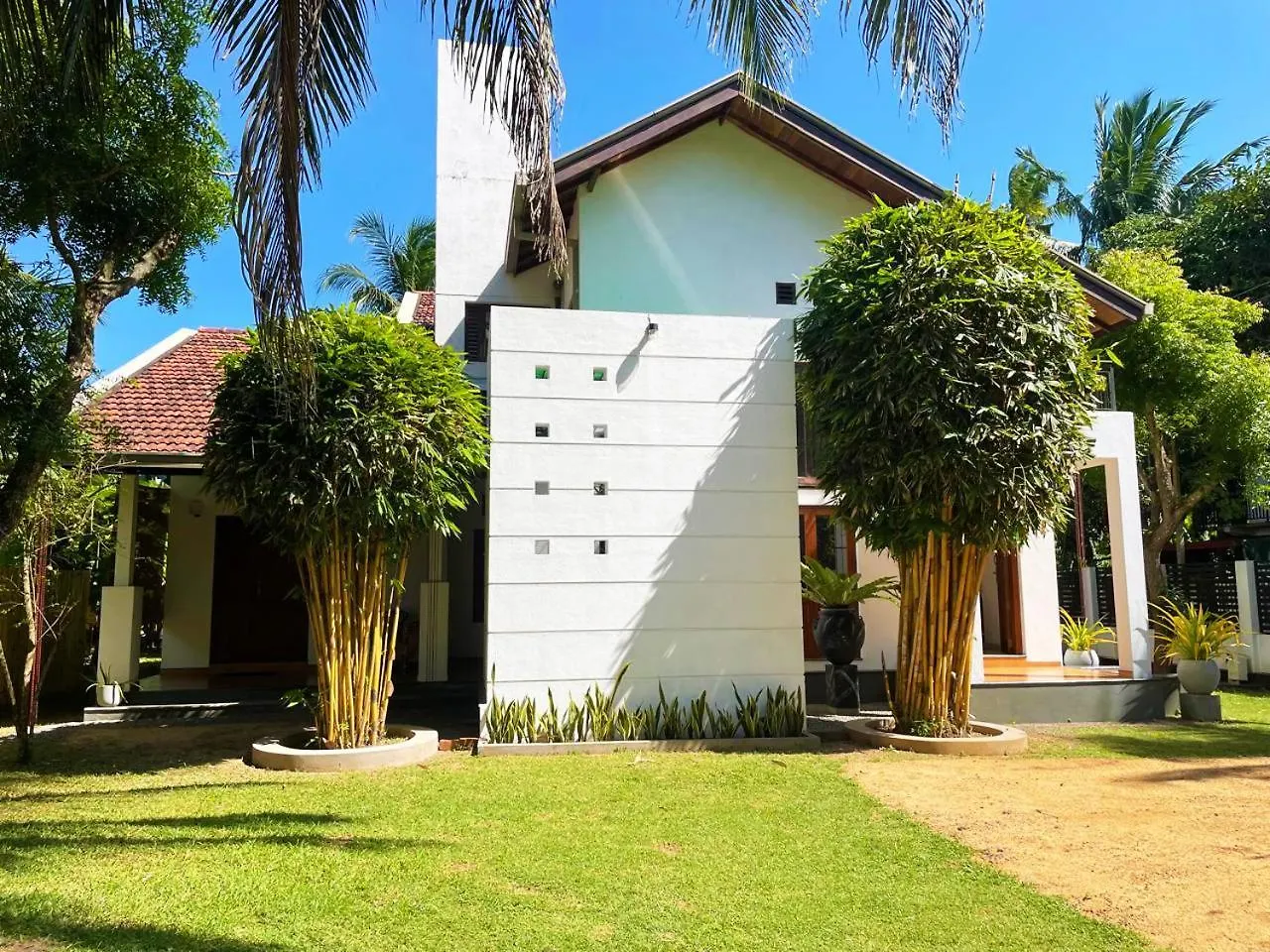 Bed & Breakfast Cenreeza Airport Villa Negombo